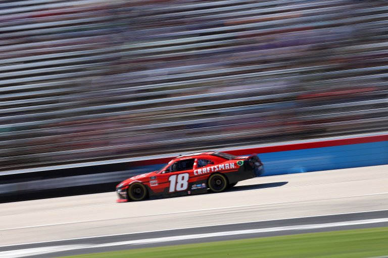 Daniel Hemric 18 - Texas Motor Speedway - NASCAR Xfinity Series
