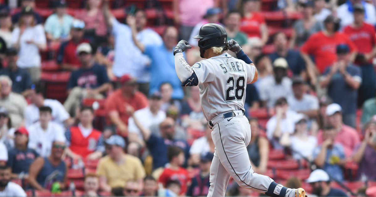 The Mariners continue to battle a torrent of difficulties in the loss to the Red Sox, but there's still hope in the journey

