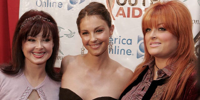 Naomi Judd, Ashley Judd and Wynonna Judd during the Youth AIDS Gala in 2005.