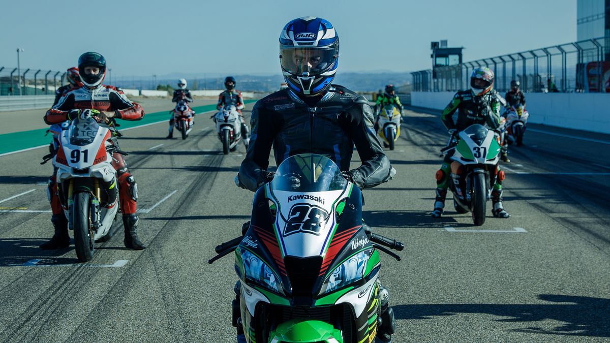 In Centauro, racers compete on motorcycles
