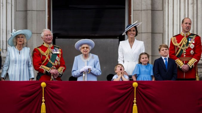 Key moments of the Queen's Platinum Jubilee: Paddington and Prince Louis

