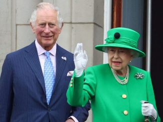 Queen Elizabeth II made a surprise appearance at the conclusion of her Platinum Jubilee celebrations on Sunday, waving to the crowd as she stood next to Prince Charles on the balcony of Buckingham Palace in London.