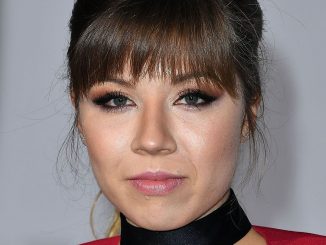 Jennette McCurdy says she was photographed in a bikini after being exposed to alcohol as a child actress