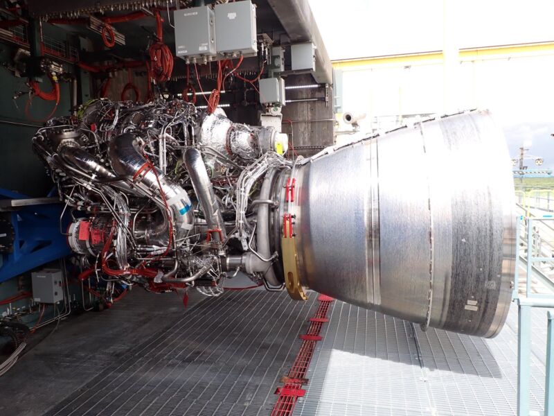 Photo of BE-4 "Aircraft engine #2" under the scrutiny of Blue Origin in Texas, ULA Chief Executive Tory Bruno announced on Twitter on Aug. 26, 2022.
